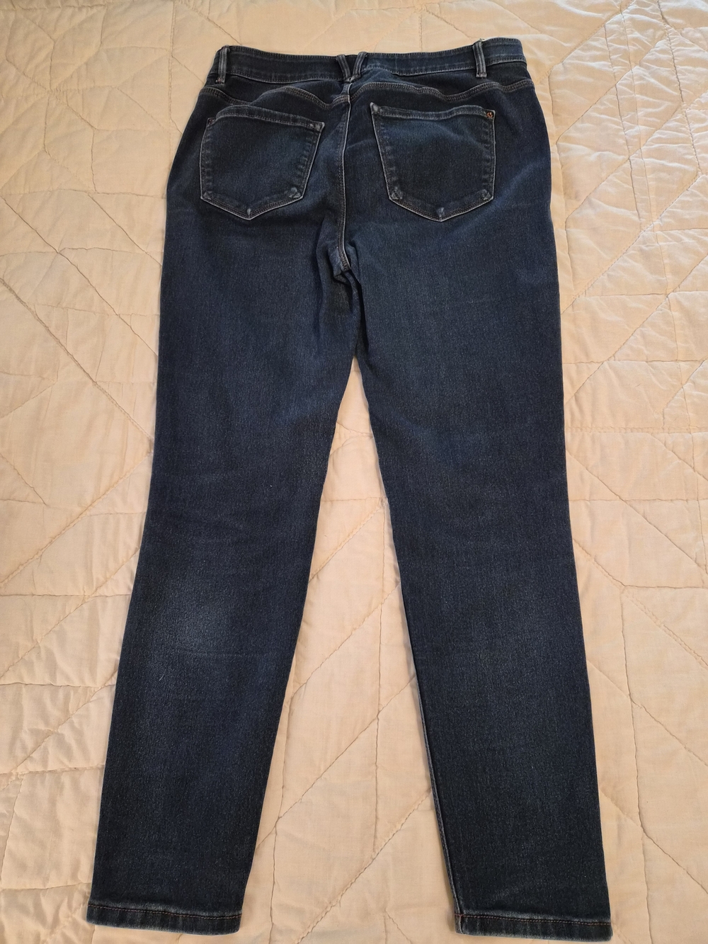Curve Appeal High Rise Skinny Jeans w/ Comfort Waistband- Size 10/30 - Picture 2 of 7